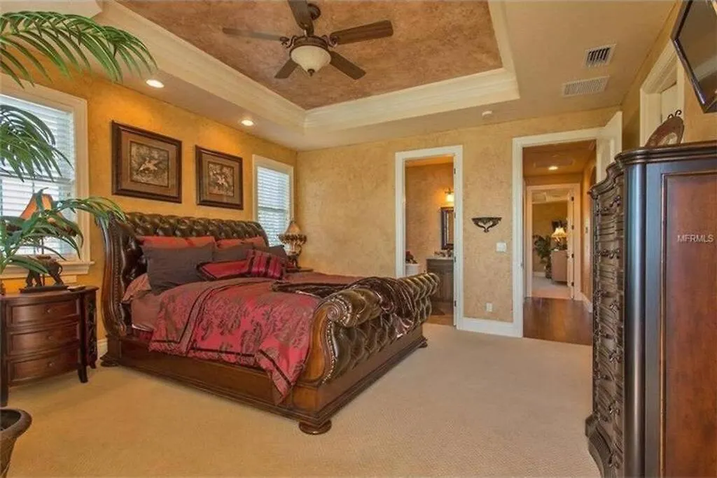 Large Mediterranean Oasis - Water Views & Pool-1